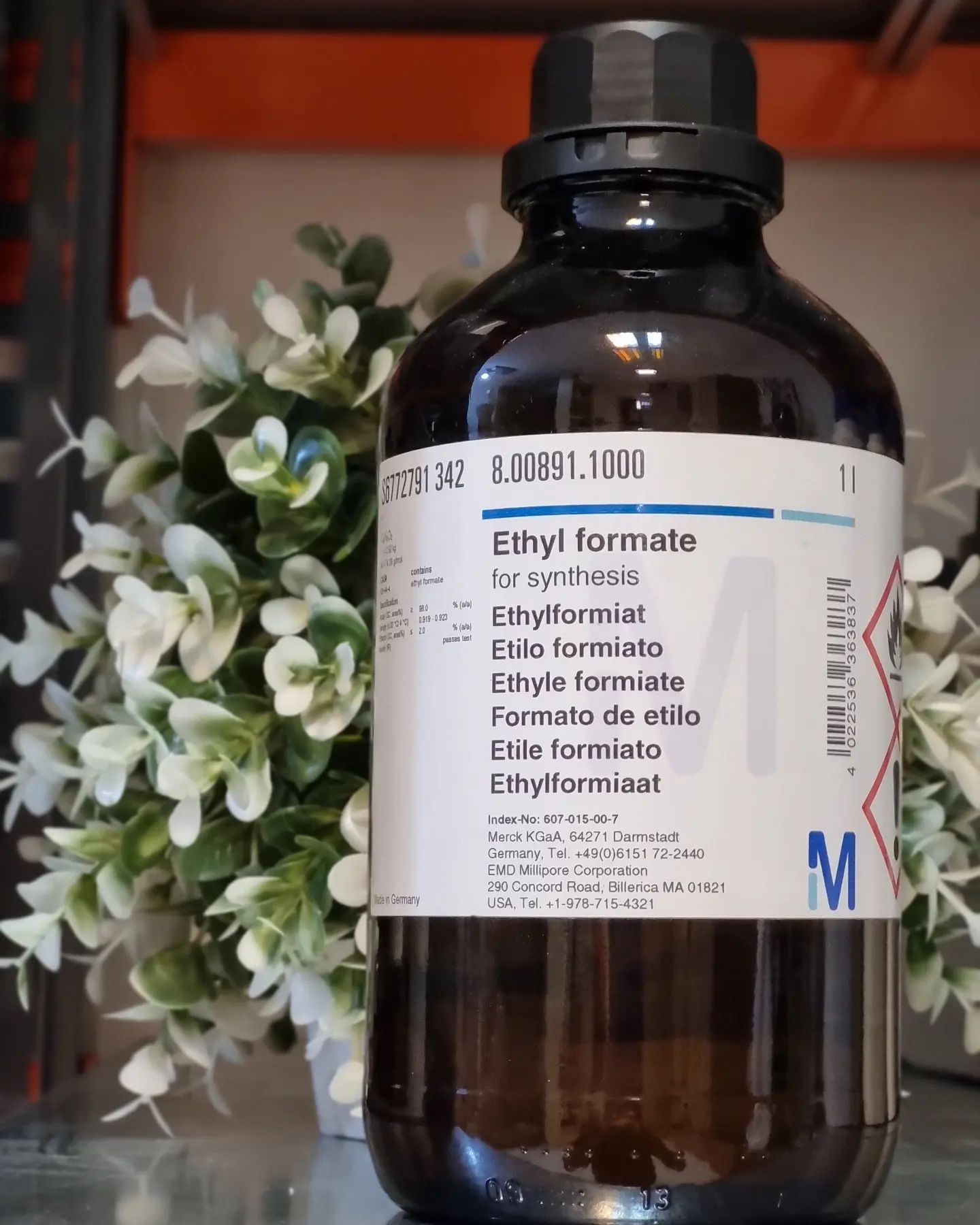 اتیل فرمات مرک آلمان یک لیتری کدمحصول:800891 پل ارتباطی: 09199654207